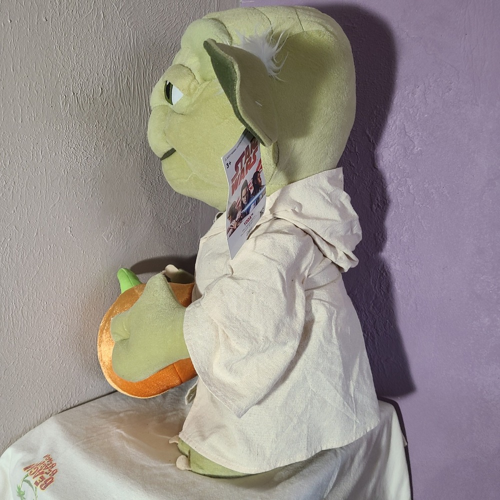 Gemmy Disney Yoda Halloween Door Greeter 20" Green Star Wars Pumpkin Plush 2018 - Picture 10 of 11